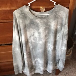american eagle soft and sexy pullover!!